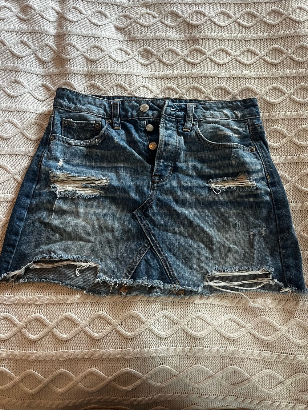 American Eagle Outfitters Distressed Dark Blue Denim Mini Skirt Size 0 - Picture 4 of 8